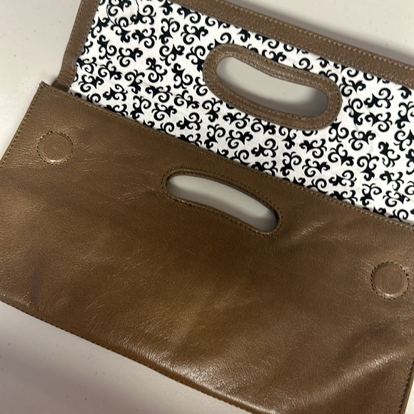 Hobo international Katrina tan patent leather clutch - Picture 4 of 14